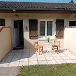 1 Arum, La Sapiniere-24300-parc-3ha-piscine-etang-mini Golf Prázdninový dům