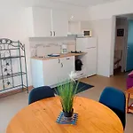 Prázdninový dům 1 Arum, La Sapiniere-24300-parc-3ha-piscine-etang-mini Golf