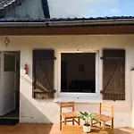 Prázdninový dům 1 Arum, La Sapiniere-24300-parc-3ha-piscine-etang-mini Golf *