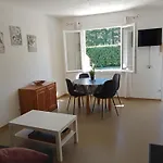 1 Arum, La Sapiniere-24300-parc-3ha-piscine-etang-mini Golf Prázdninový dům Augignac