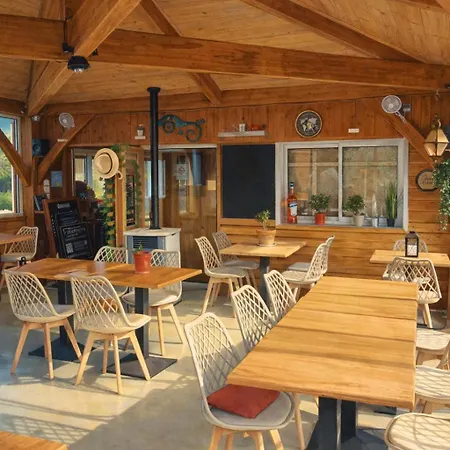 1 Arum, La Sapiniere-24300-parc-3ha-piscine-etang-mini Golf