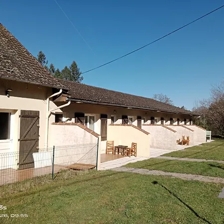 1 Arum, La Sapiniere-24300-parc-3ha-piscine-etang-mini Golf Prázdninový dům