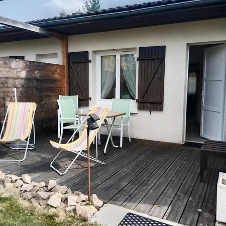 Feriehus 1 Arum, La Sapiniere-24300-parc-3ha-piscine-etang-mini Golf *