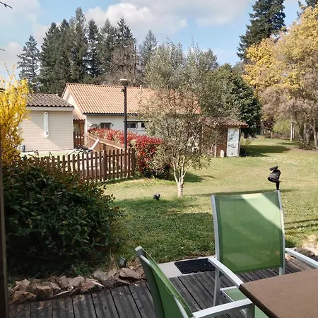 Feriehus 1 Arum, La Sapiniere-24300-parc-3ha-piscine-etang-mini Golf