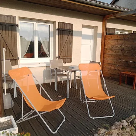 1 Arum, La Sapiniere-24300-parc-3ha-piscine-etang-mini Golf Feriehus *