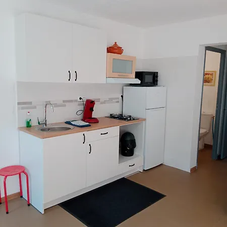 Feriehus 1 Arum, La Sapiniere-24300-parc-3ha-piscine-etang-mini Golf *