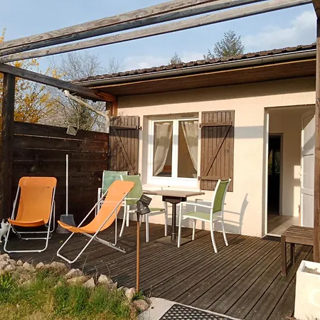1 Arum, La Sapiniere-24300-parc-3ha-piscine-etang-mini Golf Augignac