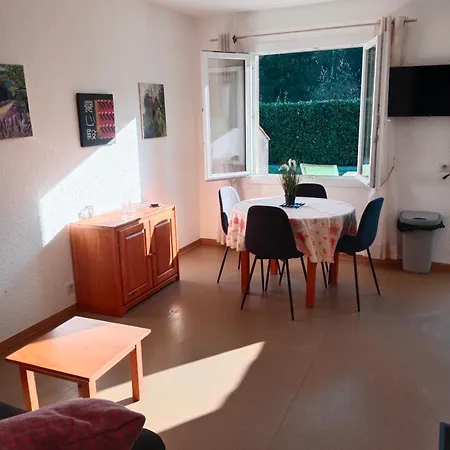 1 Arum, La Sapiniere-24300-parc-3ha-piscine-etang-mini Golf Feriehus