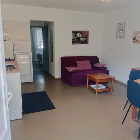 1 Arum, La Sapiniere-24300-parc-3ha-piscine-etang-mini Golf Feriehus