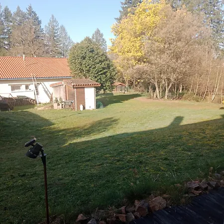 1 Arum, La Sapiniere-24300-parc-3ha-piscine-etang-mini Golf